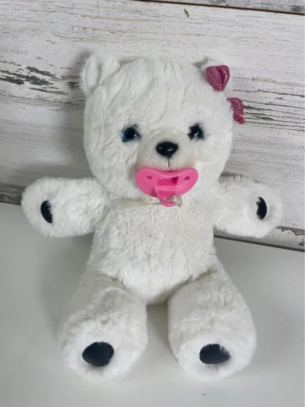 RARE Little Live Pets Cozy Dozy Snowbelle Polar Bear w/ pacifier & pink blanket
